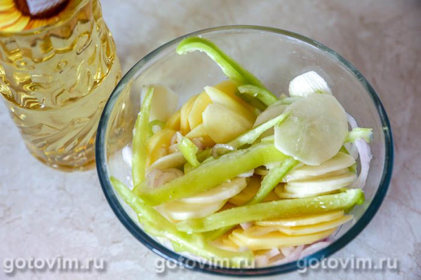 Запеканка из свинины с картофелем и сладким перцем